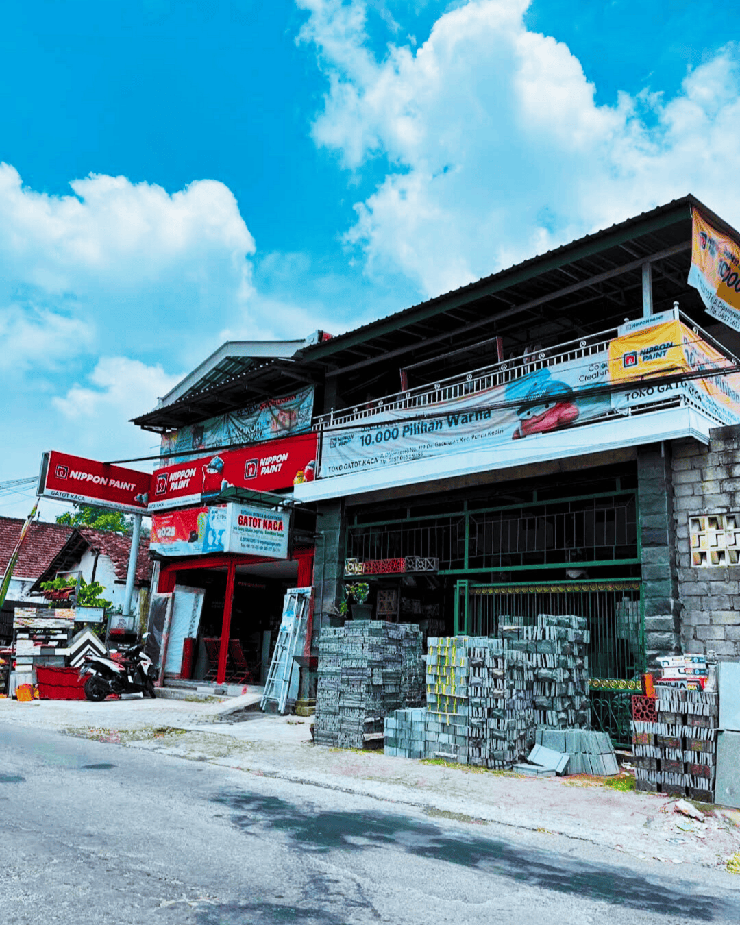 Toko bangunan Pare